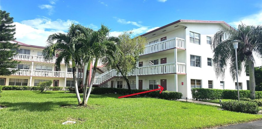 Condo in Boca Raton, Florida, 2 bedrooms  № 1953667