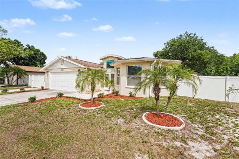 Villa ou maison à vendre à Tampa, Floride: 4 chambres, 174.93 m2 № 2097242 - photo 4