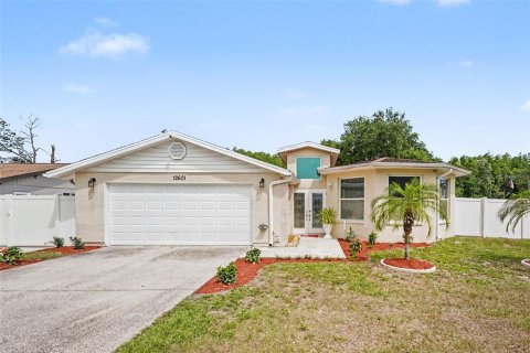 Villa ou maison à vendre à Tampa, Floride: 4 chambres, 174.93 m2 № 2097242 - photo 3