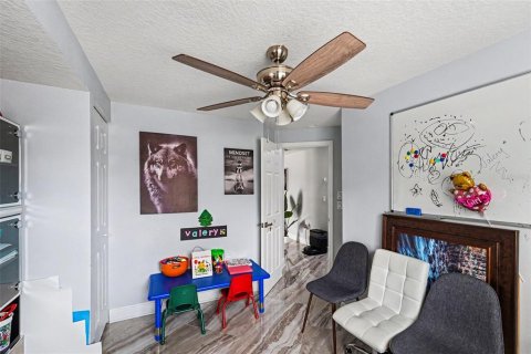Villa ou maison à vendre à Tampa, Floride: 4 chambres, 174.93 m2 № 2097242 - photo 18