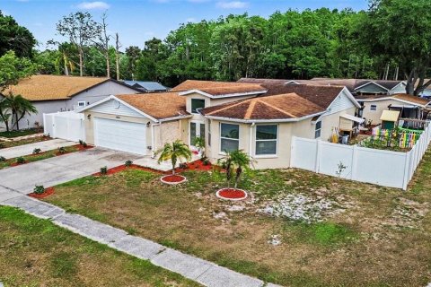 Villa ou maison à vendre à Tampa, Floride: 4 chambres, 174.93 m2 № 2097242 - photo 28