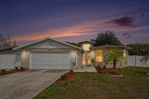 Villa ou maison à Tampa, Floride 4 chambres, 174.93 m2 № 2097242
