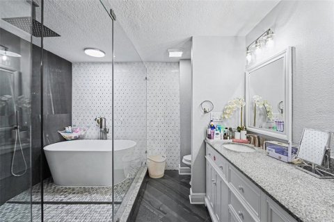 Villa ou maison à vendre à Tampa, Floride: 4 chambres, 174.93 m2 № 2097242 - photo 19