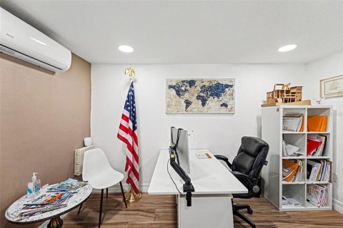 Villa ou maison à vendre à Tampa, Floride: 4 chambres, 174.93 m2 № 2097242 - photo 15