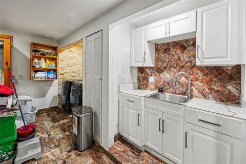 Villa ou maison à vendre à Tampa, Floride: 4 chambres, 174.93 m2 № 2097242 - photo 23