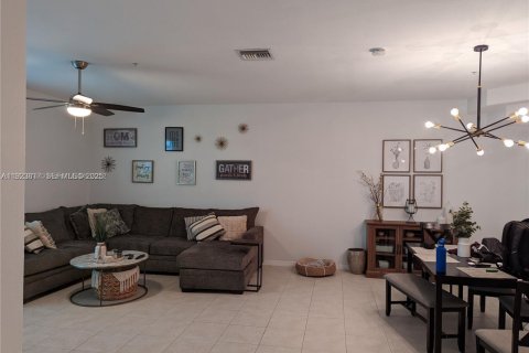 Copropriété à louer à Miramar, Floride: 3 chambres, 132.48 m2 № 1982703 - photo 7