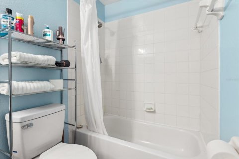 Townhouse in Davenport, Florida 3 bedrooms, 128.76 sq.m. № 1532429 - photo 11
