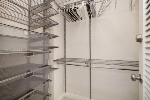 Снять в аренду кондоминиум в Майами-Бич, Флорида 51.1м2, № 1991809 - фото 10