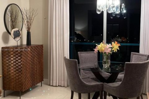 Снять в аренду кондоминиум в Санрайз, Флорида 1 спальня, 88.63м2, № 2051131 - фото 19