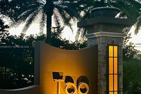 Снять в аренду кондоминиум в Санрайз, Флорида 1 спальня, 88.63м2, № 2051131 - фото 2