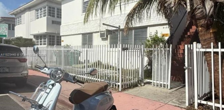 Estudio en el Condominio en Miami Beach, Florida № 1790992