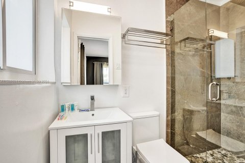 Villa ou maison à louer à Hollywood, Floride: 3 chambres, 148.64 m2 № 1980076 - photo 26