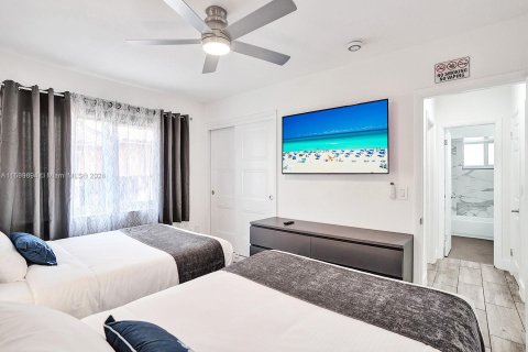 Villa ou maison à louer à Hollywood, Floride: 3 chambres, 148.64 m2 № 1980076 - photo 30