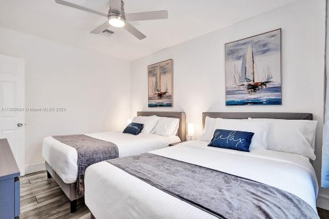 Villa ou maison à louer à Hollywood, Floride: 3 chambres, 148.64 m2 № 1980076 - photo 29