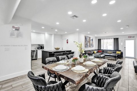 Villa ou maison à louer à Hollywood, Floride: 3 chambres, 148.64 m2 № 1980076 - photo 19