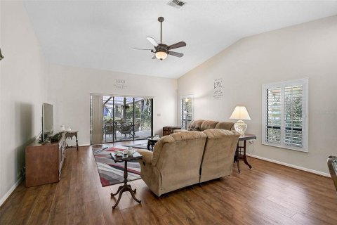 Villa ou maison à louer à Sarasota, Floride: 2 chambres, 138.24 m2 № 1902951 - photo 9