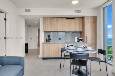 Condo in Miami, Florida, 2 bedrooms № 2252444 - photo 19