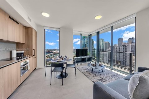 Condo in Miami, Florida, 2 bedrooms № 2252444 - photo 23