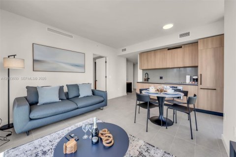 Condo in Miami, Florida, 2 bedrooms № 2252444 - photo 20