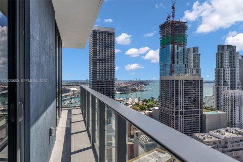 Condo in Miami, Florida, 2 bedrooms № 2252444 - photo 30
