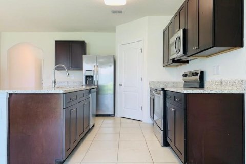 Casa en alquiler en Davenport, Florida, 5 dormitorios, 250.46 m2 № 1856192 - foto 7