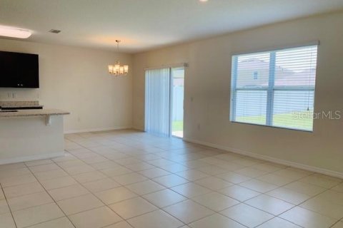 Casa en alquiler en Davenport, Florida, 5 dormitorios, 250.46 m2 № 1856192 - foto 10