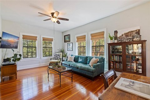 Condominio en venta en Saint Petersburg, Florida, 2 dormitorios, 112.32 m2 № 2239640 - foto 2