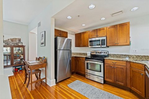 Condominio en venta en Saint Petersburg, Florida, 2 dormitorios, 112.32 m2 № 2239640 - foto 8