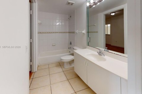 Купить кондоминиум в Майами, Флорида 2 спальни, 83.61м2, № 1997487 - фото 17