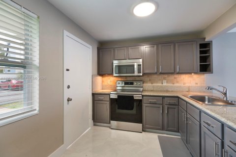 Appartement à louer à Miami, Floride: 1 chambre № 2010560 - photo 11