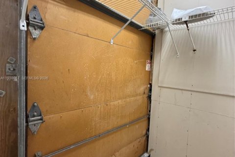 Casa en venta en Hialeah, Florida, 4 dormitorios, 126.81 m2 № 1996491 - foto 23