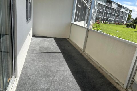 Condominio en alquiler en Boca Raton, Florida, 2 dormitorios, 81.75 m2 № 804965 - foto 1
