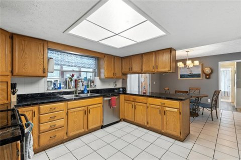 House in Dade City, Florida 4 bedrooms, 273.13 sq.m. № 1788978 - photo 23