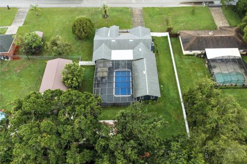 House in Dade City, Florida 4 bedrooms, 273.13 sq.m. № 1788978 - photo 7