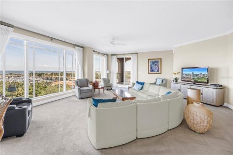 Condominio en venta en Saint Petersburg, Florida, 3 dormitorios, 255.48 m2 № 2222464 - foto 3