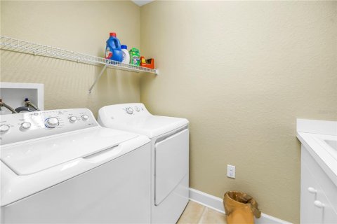 Condominio en venta en Saint Petersburg, Florida, 3 dormitorios, 255.48 m2 № 2222464 - foto 28