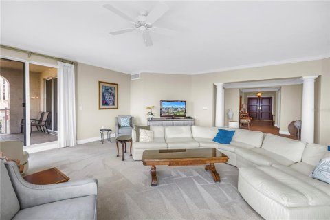 Condominio en venta en Saint Petersburg, Florida, 3 dormitorios, 255.48 m2 № 2222464 - foto 8