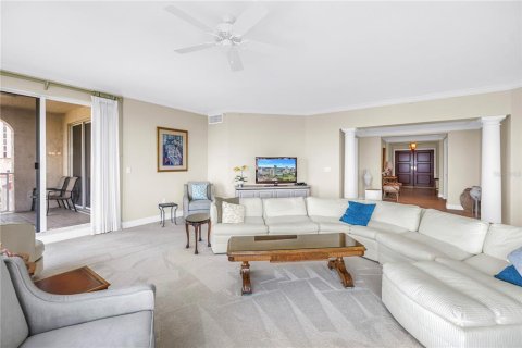Condominio en venta en Saint Petersburg, Florida, 3 dormitorios, 255.48 m2 № 2222464 - foto 7