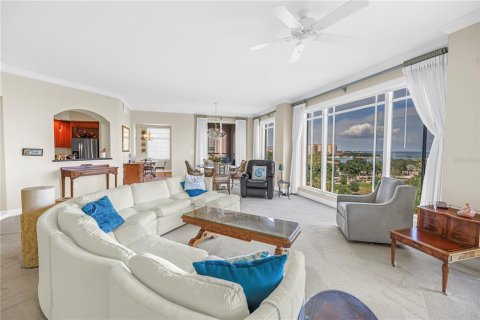 Condominio en venta en Saint Petersburg, Florida, 3 dormitorios, 255.48 m2 № 2222464 - foto 4