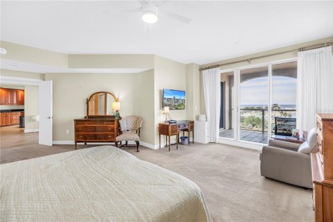 Condominio en venta en Saint Petersburg, Florida, 3 dormitorios, 255.48 m2 № 2222464 - foto 18
