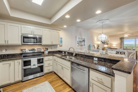 Condo in New Smyrna Beach, Florida, 3 bedrooms  № 2094958 - photo 5