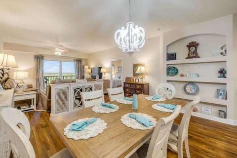 Condo in New Smyrna Beach, Florida, 3 bedrooms  № 2094958 - photo 13