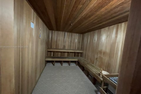 Copropriété à louer à Sunny Isles Beach, Floride: 3 chambres, 195.65 m2 № 1875586 - photo 12