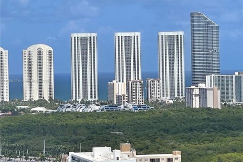 Copropriété à louer à Sunny Isles Beach, Floride: 3 chambres, 195.65 m2 № 1875586 - photo 5