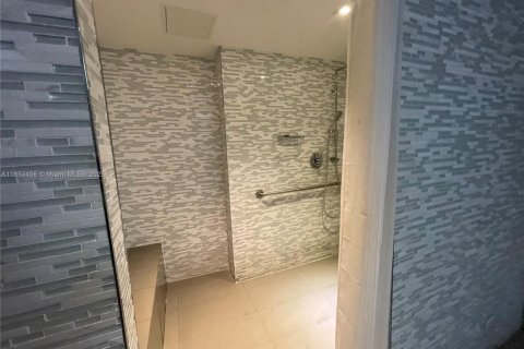 Copropriété à louer à Sunny Isles Beach, Floride: 3 chambres, 195.65 m2 № 1875586 - photo 11