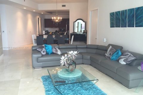 Copropriété à louer à Sunny Isles Beach, Floride: 3 chambres, 195.65 m2 № 1875586 - photo 4