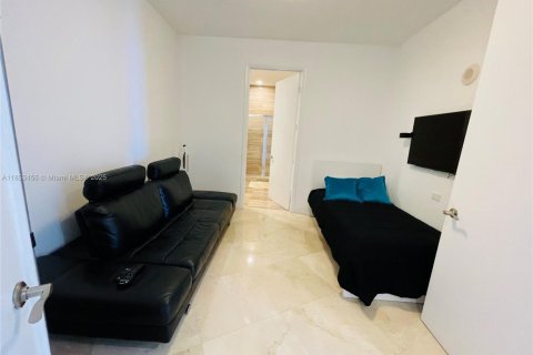 Copropriété à louer à Sunny Isles Beach, Floride: 3 chambres, 195.65 m2 № 1875586 - photo 25