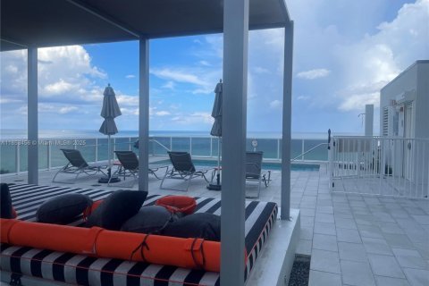 Copropriété à louer à Sunny Isles Beach, Floride: 3 chambres, 195.65 m2 № 1875586 - photo 19