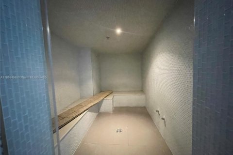 Copropriété à louer à Sunny Isles Beach, Floride: 3 chambres, 195.65 m2 № 1875586 - photo 10