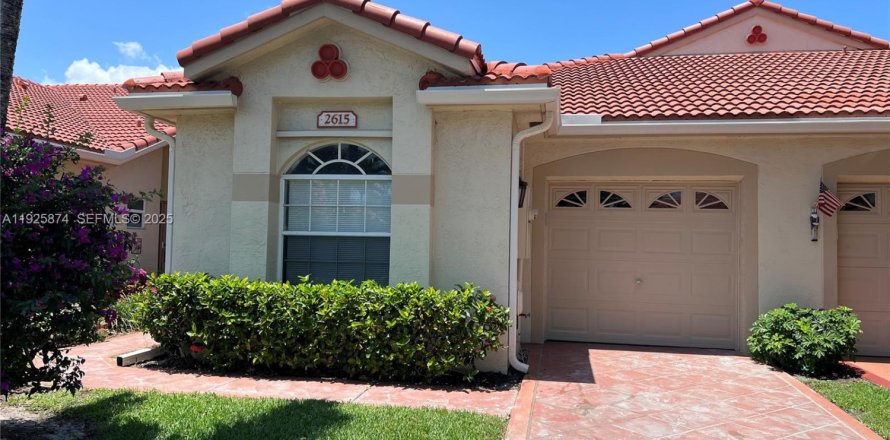 Casa en Boynton Beach, Florida 2 dormitorios, 136.66 m2 № 1984327